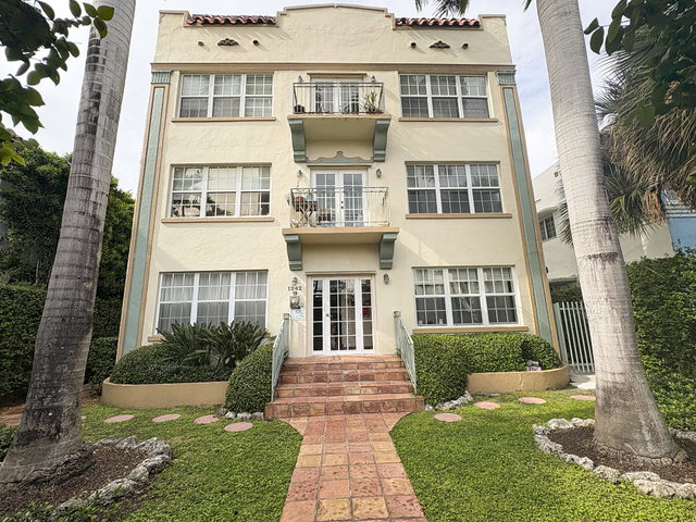 Seville Condo photo 2